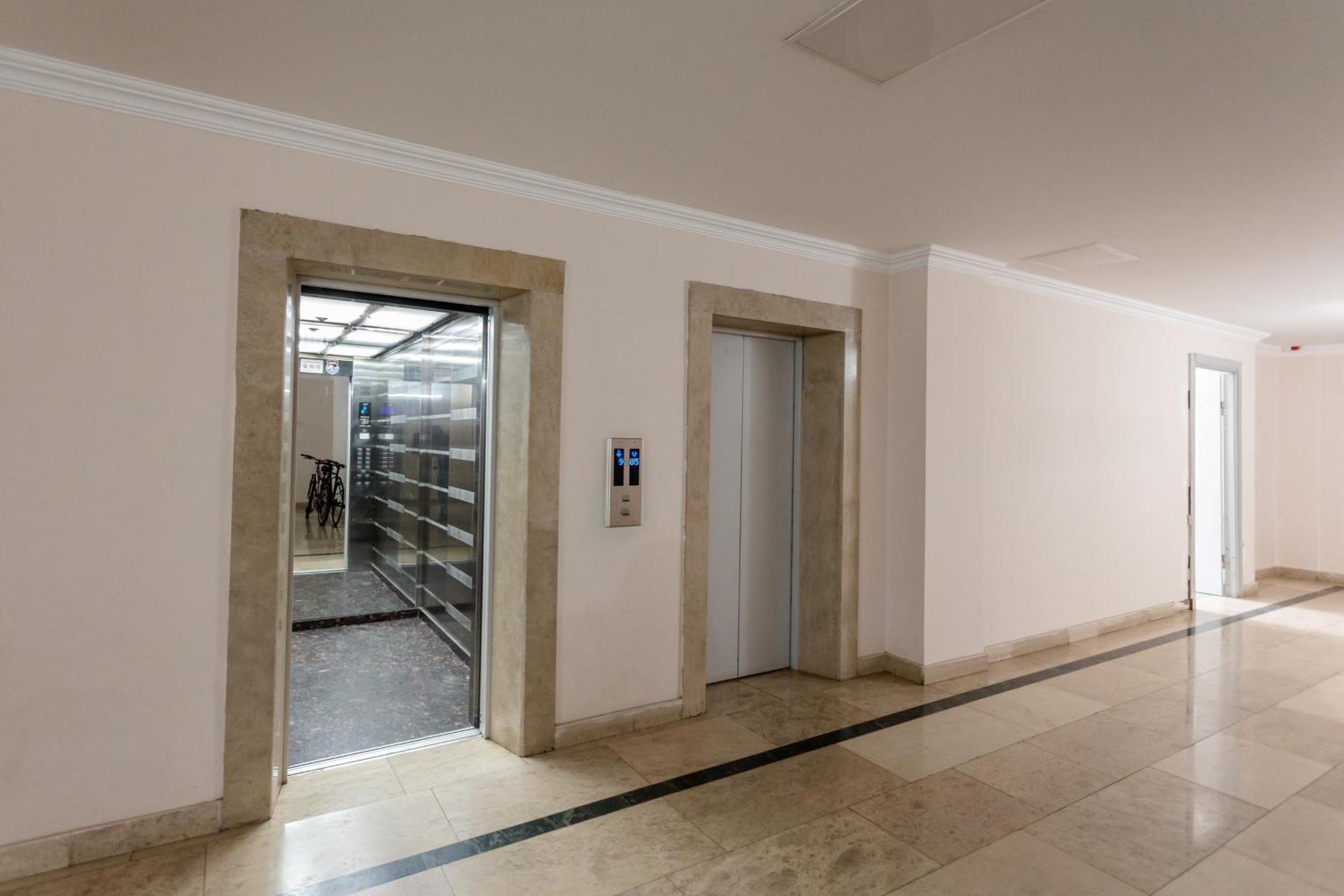 Harmony Place L Тбілісі Екстер'єр фото